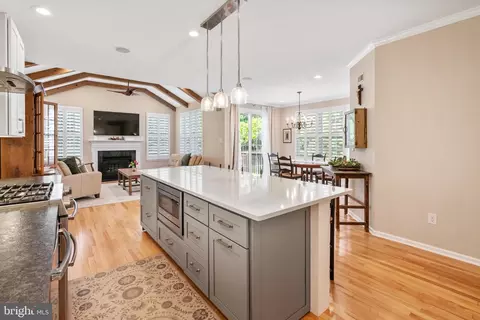 285 Cherry Ln, Kennett Square, PA 19348