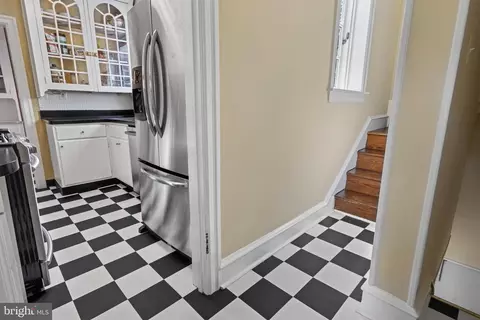 Entry Way - 60 Old Eagle School Rd, Wayne, PA 19087 photo 4 of 5