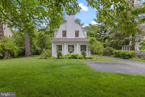 Exterior - 60 Old Eagle School Rd, Wayne, PA 19087 photo 2 of 15