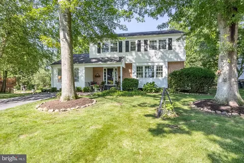 306 N Lake Dr, Downingtown, PA 19335