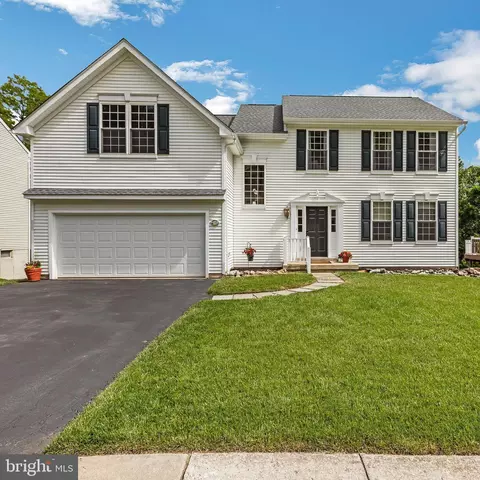 819 Windridge Ln, Downingtown, PA 19335