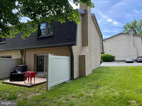 Exterior - 315 S Valley Forge Rd #7, Devon, PA 19333 photo 1 of 2