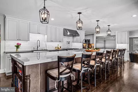 Kitchen - 864 Monteith Dr, Wayne, PA 19087 photo 5 of 7