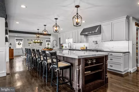 Kitchen - 864 Monteith Dr, Wayne, PA 19087 photo 4 of 7