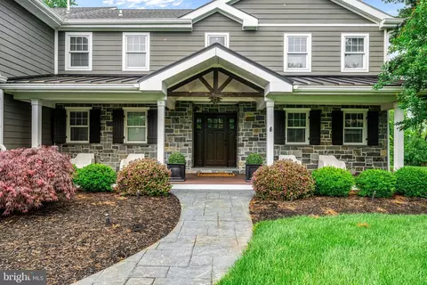 Exterior - 864 Monteith Dr, Wayne, PA 19087 photo 2 of 16