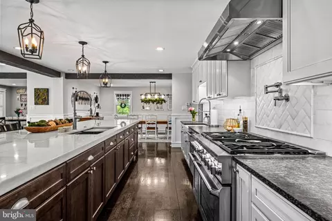 Kitchen - 864 Monteith Dr, Wayne, PA 19087 photo 7 of 7