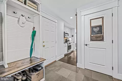 Entry Way - 864 Monteith Dr, Wayne, PA 19087 photo 4 of 6