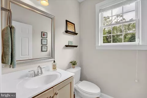 Bath - 775 N Wayne Ave, Wayne, PA 19087 photo 1 of 10