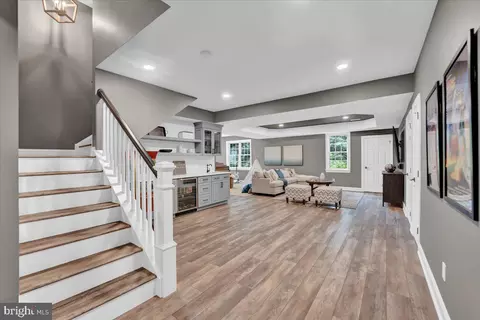 Entry Way - 775 N Wayne Ave, Wayne, PA 19087 photo 7 of 14