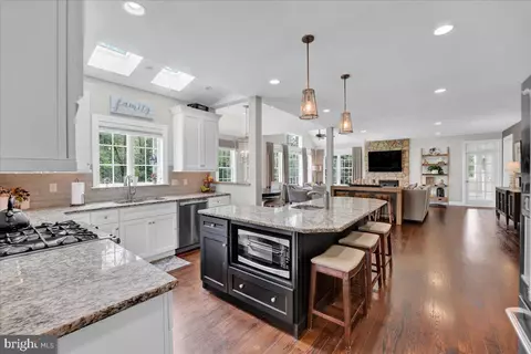 Kitchen - 775 N Wayne Ave, Wayne, PA 19087 photo 6 of 8