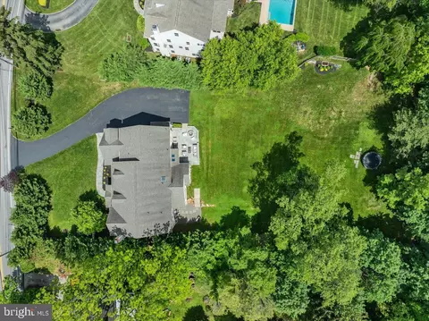 View/Area - 775 N Wayne Ave, Wayne, PA 19087 photo 2 of 3