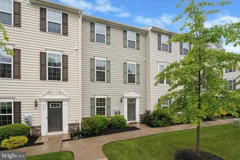 42 Mulberry Grn, Spring City, PA 19475