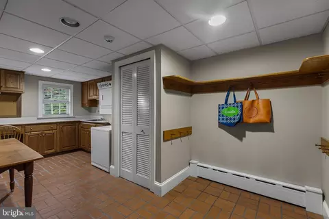 Other - 410 Heatherwood Ln, Devon, PA 19333 photo 6 of 9