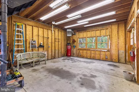 Other - 410 Heatherwood Ln, Devon, PA 19333 photo 8 of 9