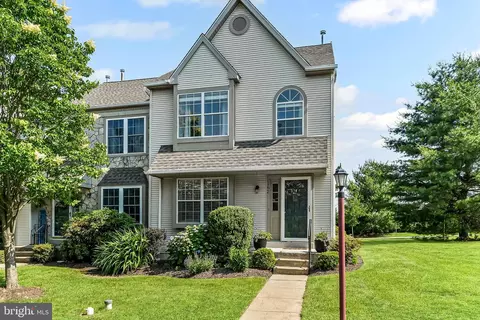 162 Brandywine Ct, Kennett Square, PA 19348