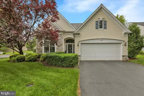 213 Aster Cir, Kennett Square, PA 19348