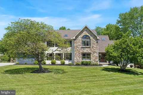 315 Lyndon Dr, Downingtown, PA 19335