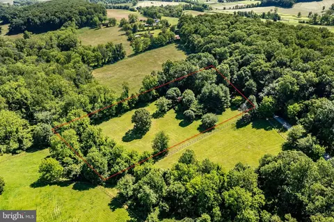 505 Wertz Rd, Cochranville, PA 19330