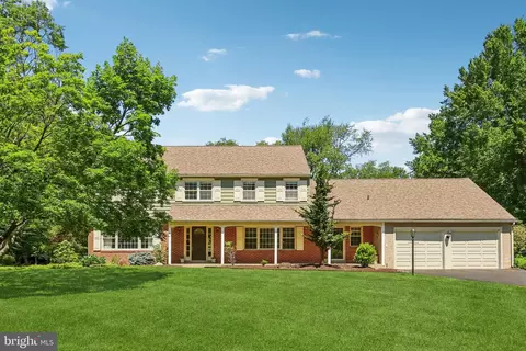 635 General Weedon Dr, West Chester, PA 19382
