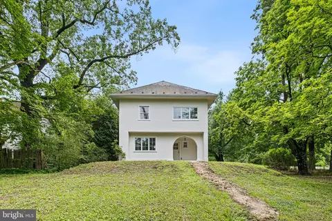2 Belmar St, Coatesville, PA 19320