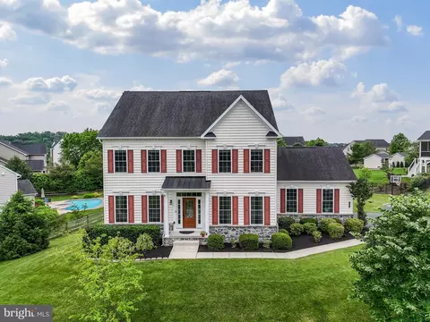 131 Pierce Ln, Kennett Square, PA 19348