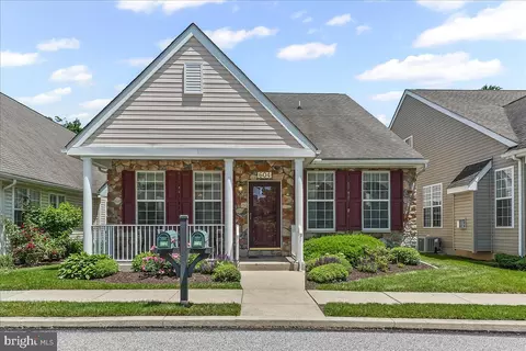 604 Rose Tree Ln, Kennett Square, PA 19348