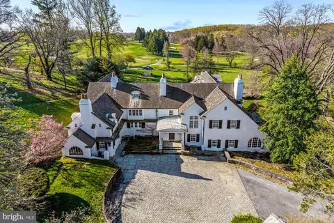 129 Davis Rd, Malvern, PA 19355