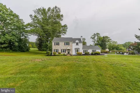703 Fox Ln, Chester Springs, PA 19425