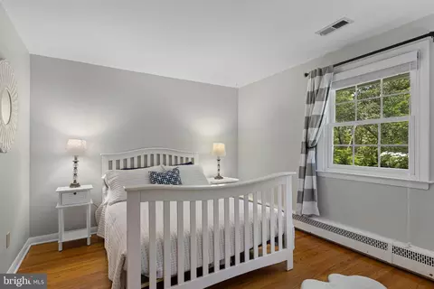 Bedroom - 420 Saunders Dr, Wayne, PA 19087 photo 5 of 6