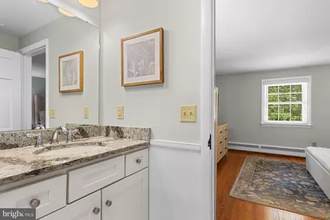Bath - 420 Saunders Dr, Wayne, PA 19087 photo 2 of 4