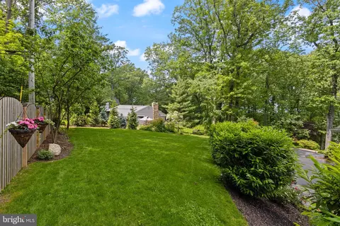 Exterior - 420 Saunders Dr, Wayne, PA 19087 photo 6 of 26