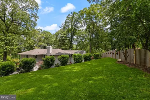 Exterior - 420 Saunders Dr, Wayne, PA 19087 photo 13 of 26