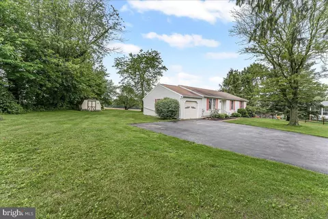 252 Althouse Rd, Cochranville, PA 19330