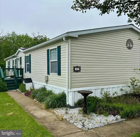 17 Roberts Way, Avondale, PA 19311