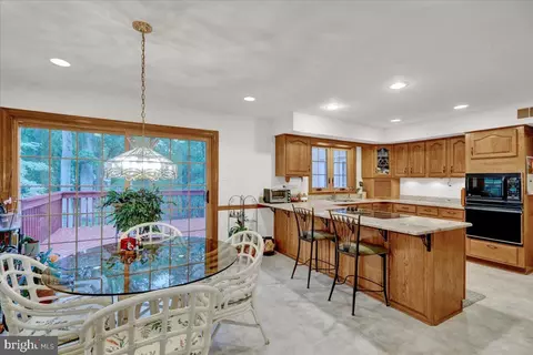 Kitchen - 586 Berwyn Baptist Rd, Devon, PA 19333 photo 5 of 5