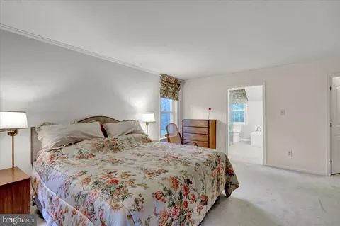 Bedroom - 586 Berwyn Baptist Rd, Devon, PA 19333 photo 4 of 7