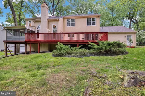 Exterior - 586 Berwyn Baptist Rd, Devon, PA 19333 photo 9 of 12