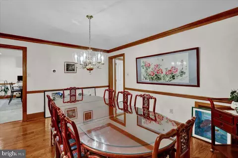 Dining - 586 Berwyn Baptist Rd, Devon, PA 19333 photo 2 of 3