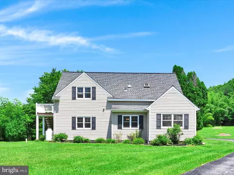 41 Elm Ln, Glenmoore, PA 19343