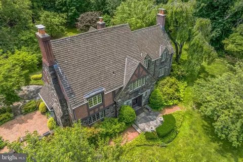 328 Sugartown Rd, Devon, PA 19333 photo 21
