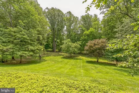 328 Sugartown Rd, Devon, PA 19333 photo 34