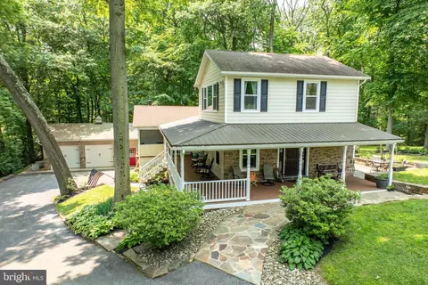 1873 Berue Dr, Coatesville, PA 19320