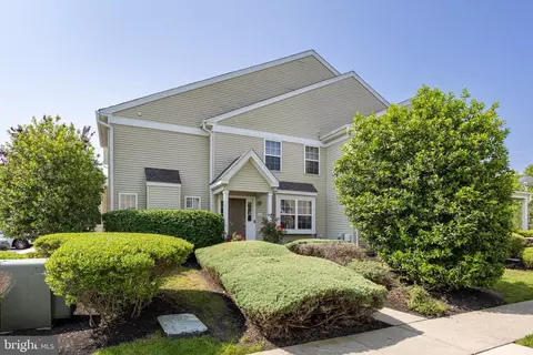 32 Granite Ln #8, Chester Springs, PA 19425