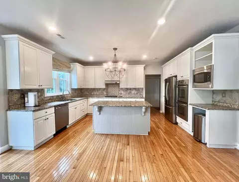 Kitchen - 8 Corbin Dr, Exton, PA 19341 photo 1 of 6