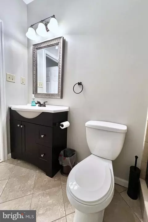 Bath - 8 Corbin Dr, Exton, PA 19341 photo 9 of 9