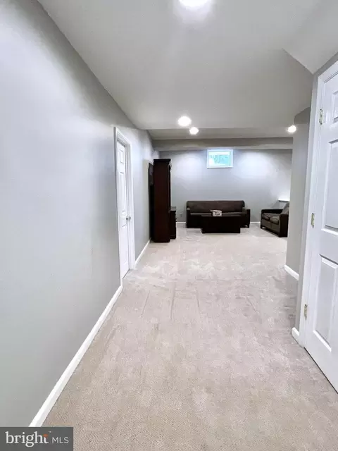 Entry Way - 8 Corbin Dr, Exton, PA 19341 photo 7 of 8