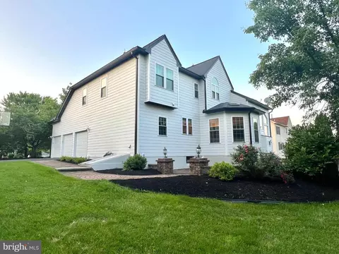 Exterior - 8 Corbin Dr, Exton, PA 19341 photo 7 of 12