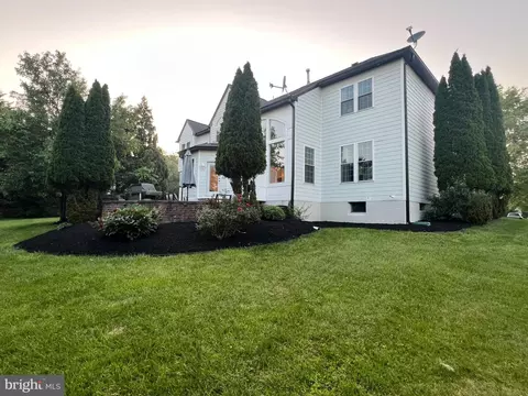 Exterior - 8 Corbin Dr, Exton, PA 19341 photo 8 of 12