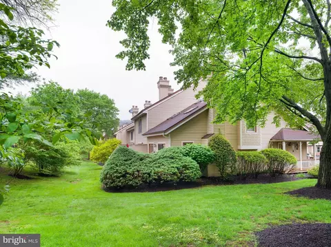 7 Sturbridge Ln, Chesterbrook, PA 19087 photo 5