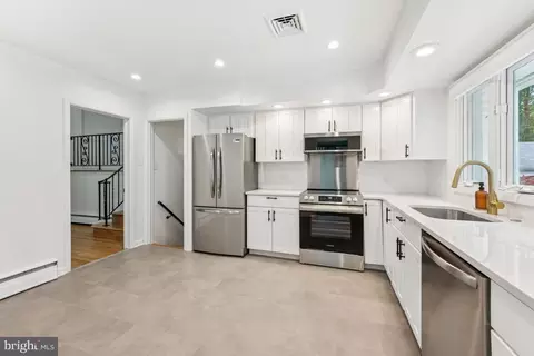 Other - 551 Barton Ln, Wayne, PA 19087 photo 2 of 5
